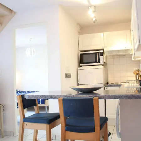 Maison De Vacances 2 Pieces/mezzanine Avec Piscine, Proche Plage Et Centre, - Fr-1-246-563 *