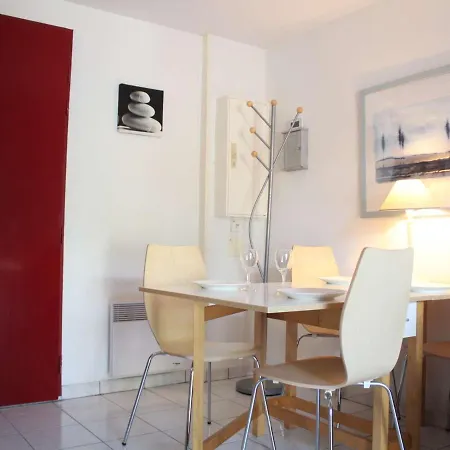 Maison De Vacances 2 Pieces/mezzanine Avec Piscine, Proche Plage Et Centre, - Fr-1-246-563